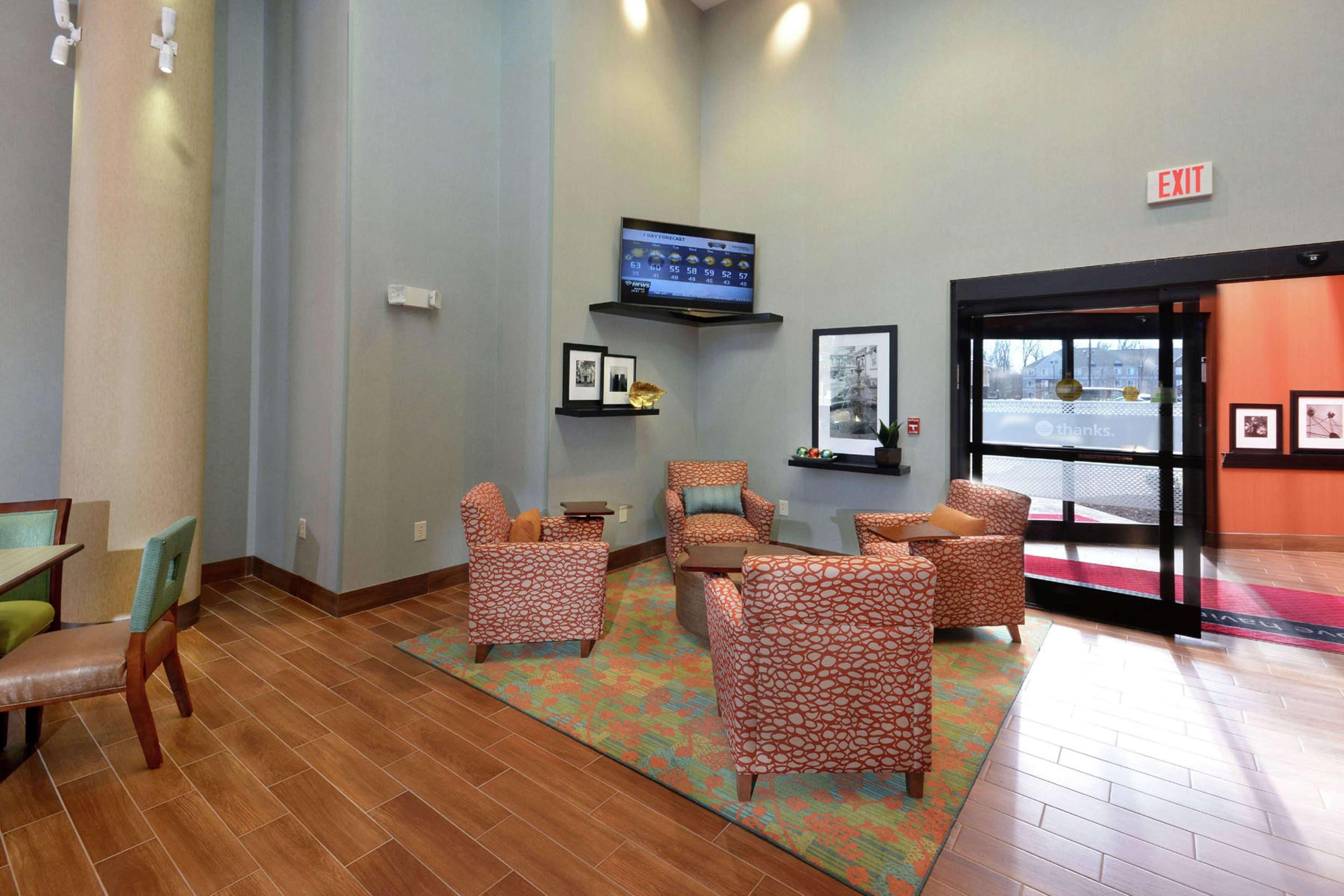 Hampton Inn Raleigh/Durham Airport Моррисвилл Экстерьер фото