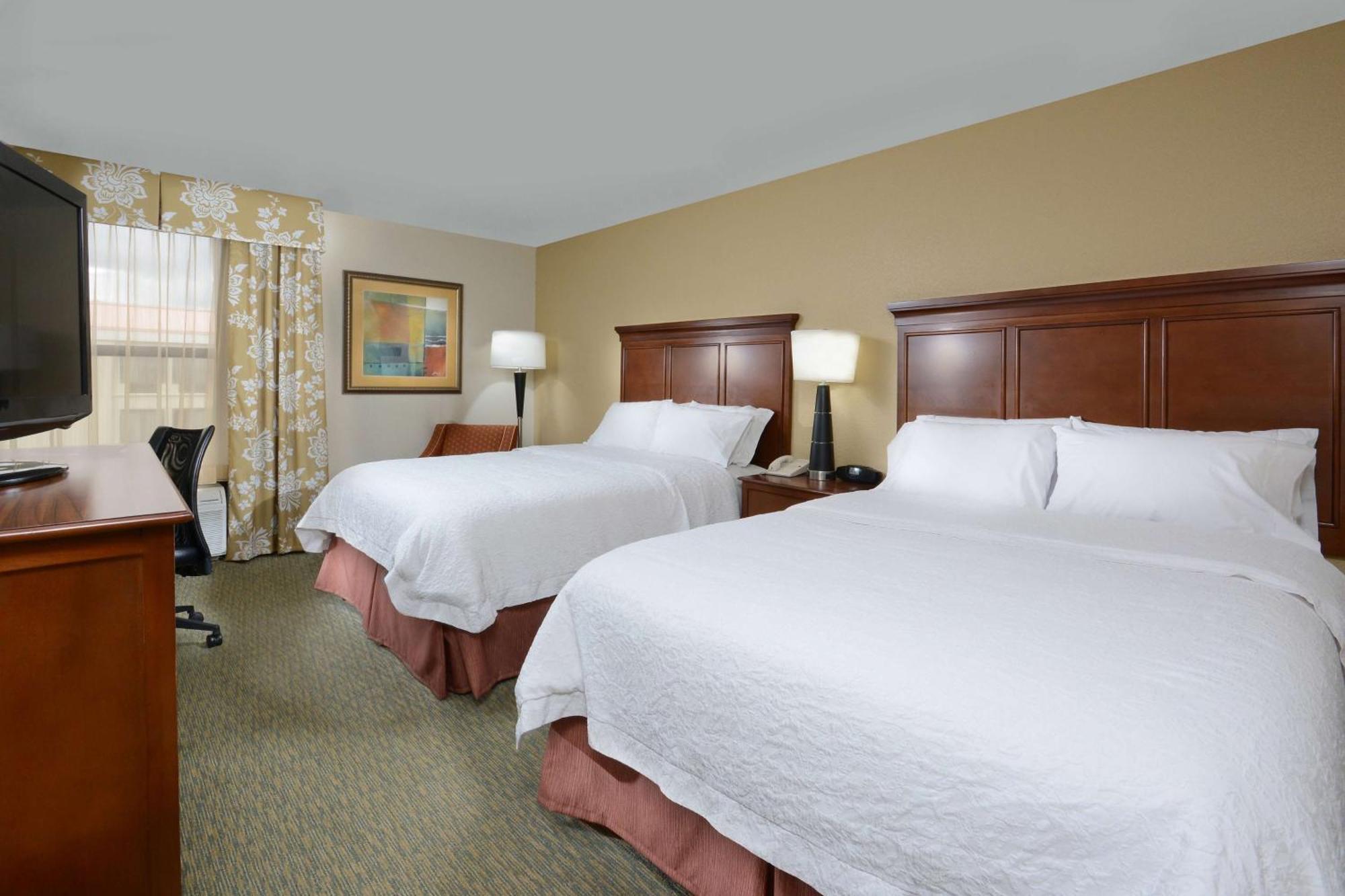 Hampton Inn Raleigh/Durham Airport Моррисвилл Экстерьер фото