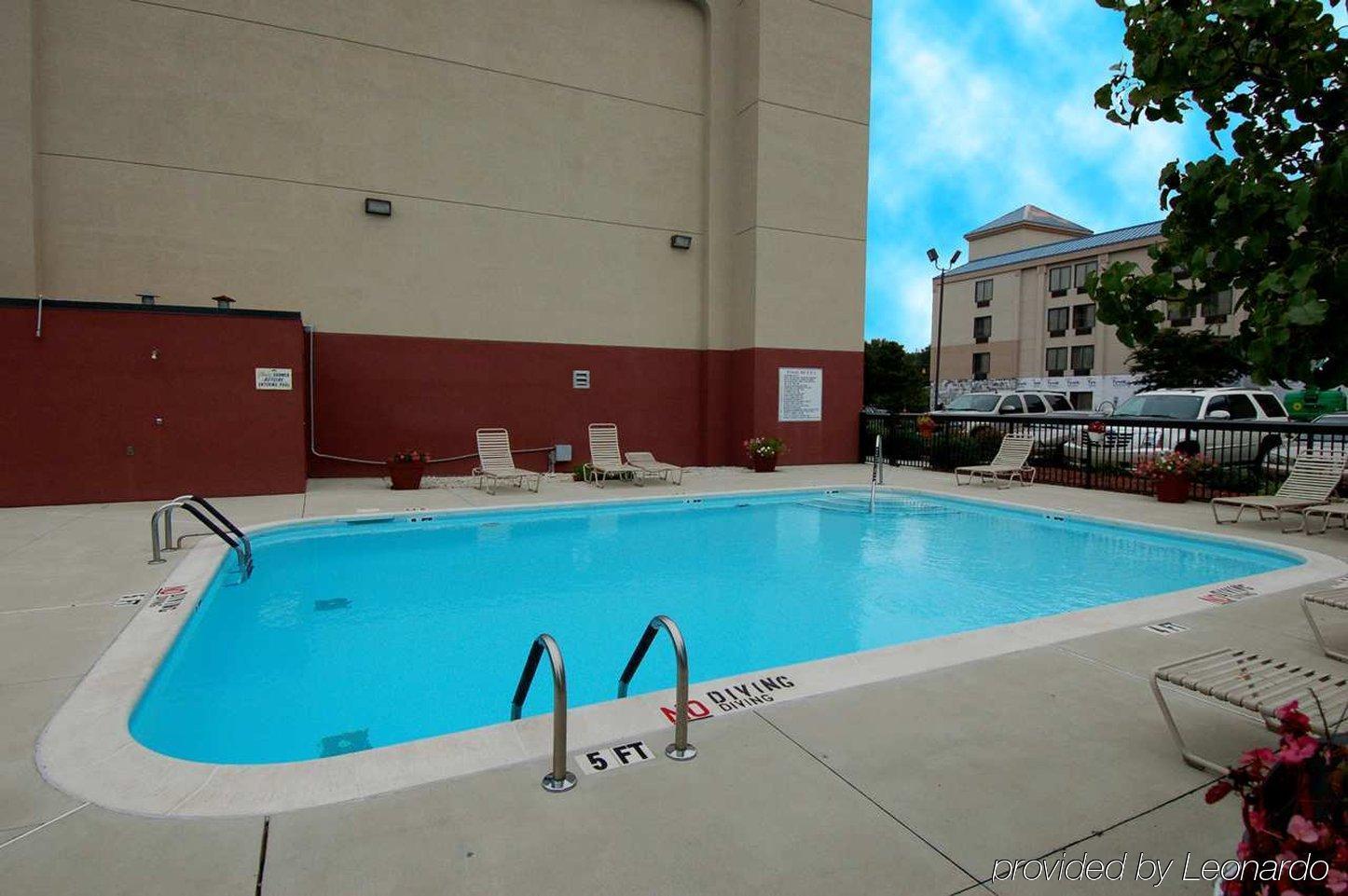 Hampton Inn Raleigh/Durham Airport Моррисвилл Экстерьер фото