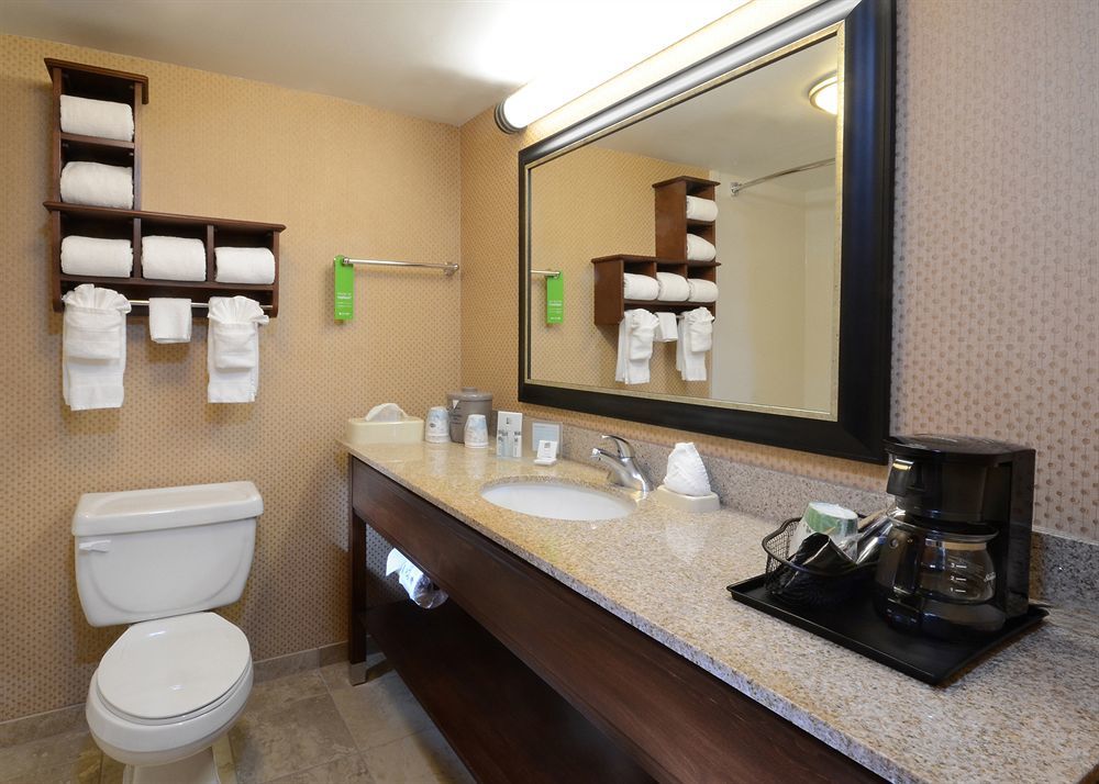 Hampton Inn Raleigh/Durham Airport Моррисвилл Экстерьер фото